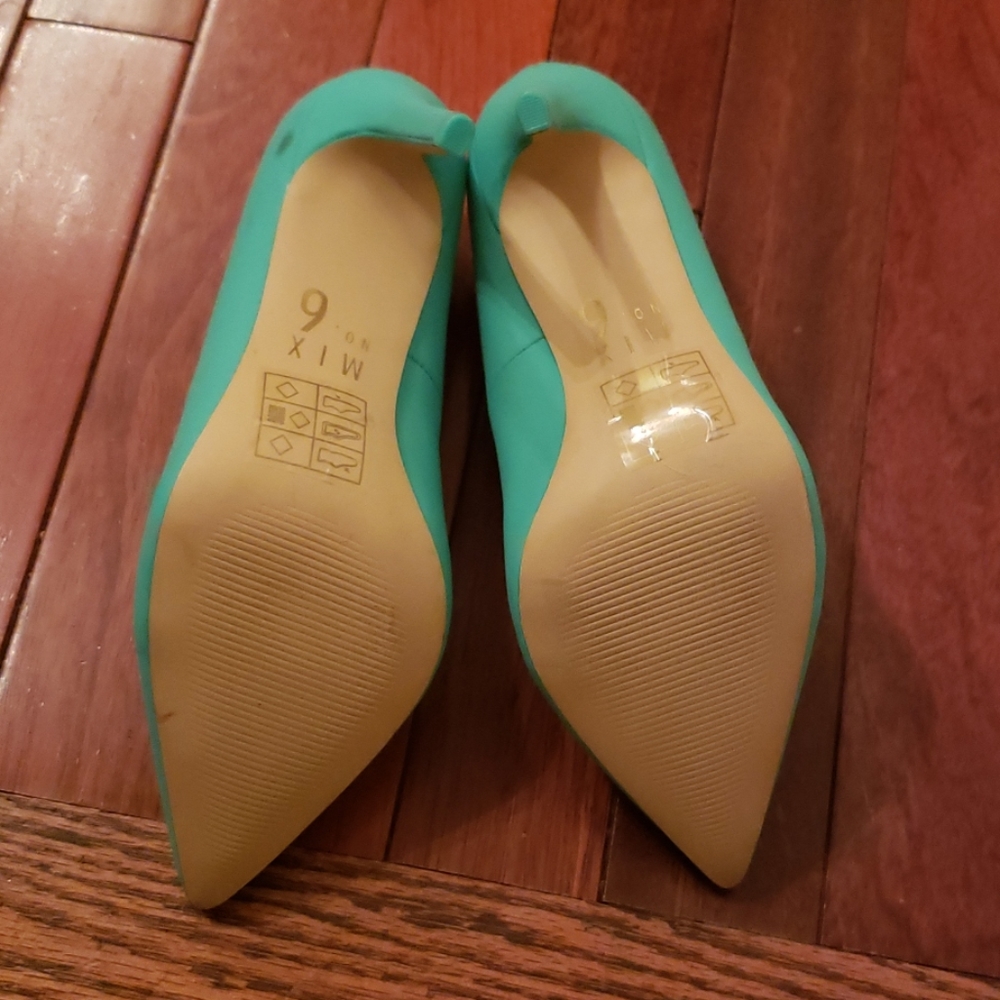 Never worn! - Picture 3 of 5